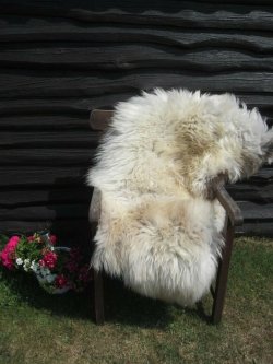 Natur Merino Lammfell Schaffell weiß-braun