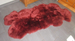 Natur Merino Schaffellteppich bordeaux