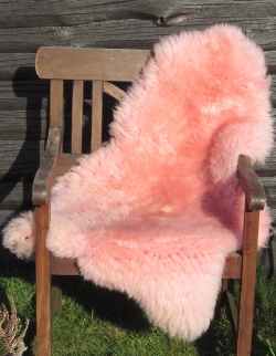 Natur Merino Lammfell Schaffell rosa